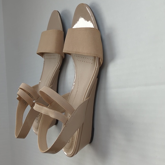 NEW Life Stride Soft System Yolo Wedge Slingback Sandal 7.5 Taupe - Picture 1 of 16